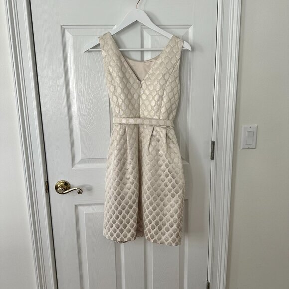 WHBM Champagne Metallic Diamond Jacquard Sheath Dress Sz 2 - Picture 2 of 11